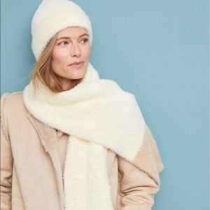 Anthropologie - Sleeping on Snow Hat and Scarf